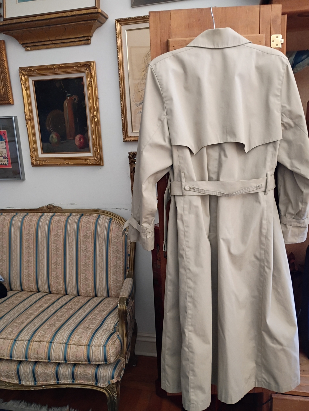 London Fog Never Worn Khaki Trench Coat - Picture 5 of 8